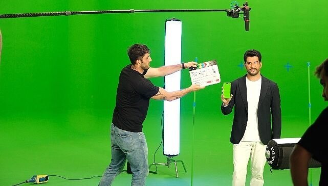 Hayat Finans’ın Burak Özçivit’li yeni reklamı yayında