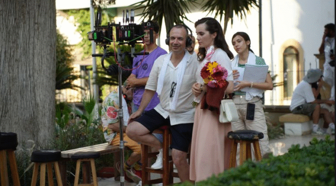 “Ayşe Tatile Çıktı” Filminin Vizyon Tarihi ve Detayları Açıklandı