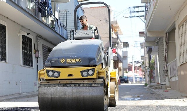 Bayraklı’da Yol ve Asfalt Seferberliği Hız Kesmiyor