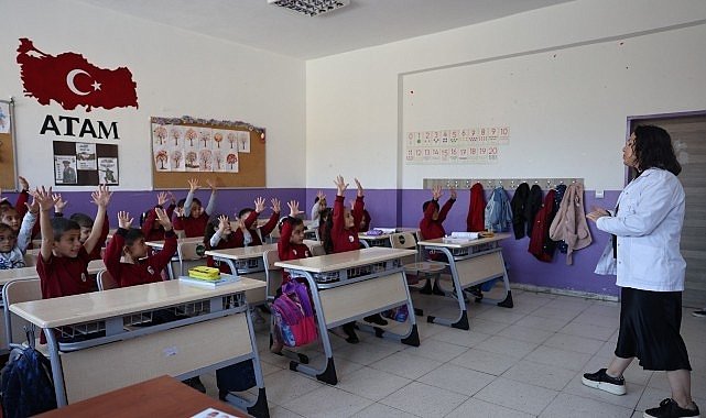 Bayraklı’da Minik Eller Sağlık İçin Yıkandı