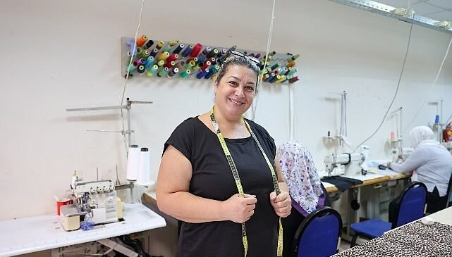 Buca’da Kadınlar Üretimle Hayatlarını Değiştiriyor