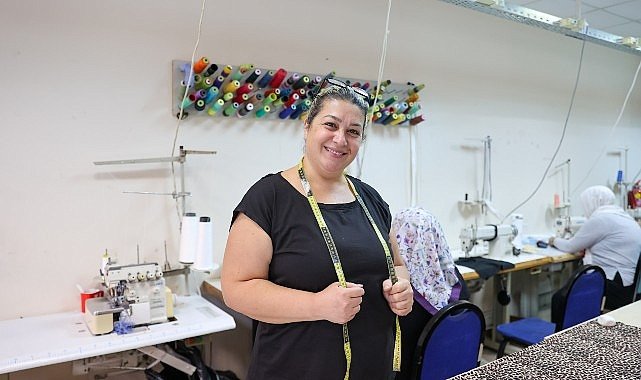 Buca’da Kadınlar Üretimle Hayatlarını Değiştiriyor