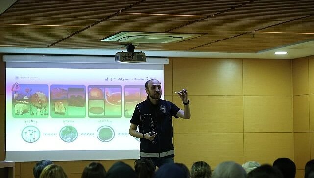 Antalya Büyükşehir Personeline Uyuşturucuyla Mücadele Eğitimi