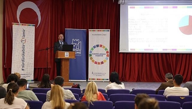 Çeşme Belediyesi Personeline Sürdürülebilirlik Eğitimi Verildi