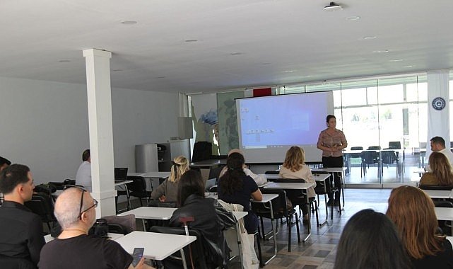 EÜ AROM’da Erasmus K2 Proje Tecrübeleri Paylaşıldı