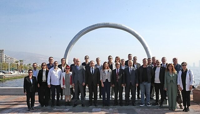 Karşıyaka’da Muhtarlar Günü Coşkuyla Kutlandı