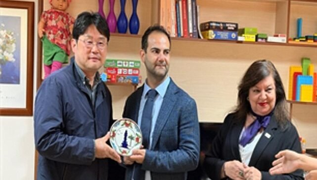 Güney Koreli Heyet İzmir’deki Yaşlı Dostu Uygulamaları İnceledi