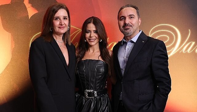 Simge’nin Yeni Albümü Kün Restoran’da Tanıtıldı