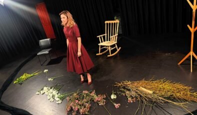 İnci Türkay Tiyatro Oyunu “Liste” ile İstanbul’da Perde Açıyor